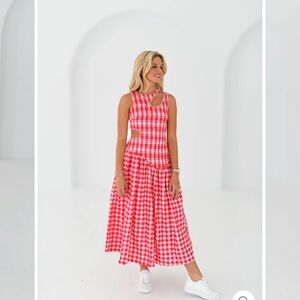 Chic Red Gingham Dress